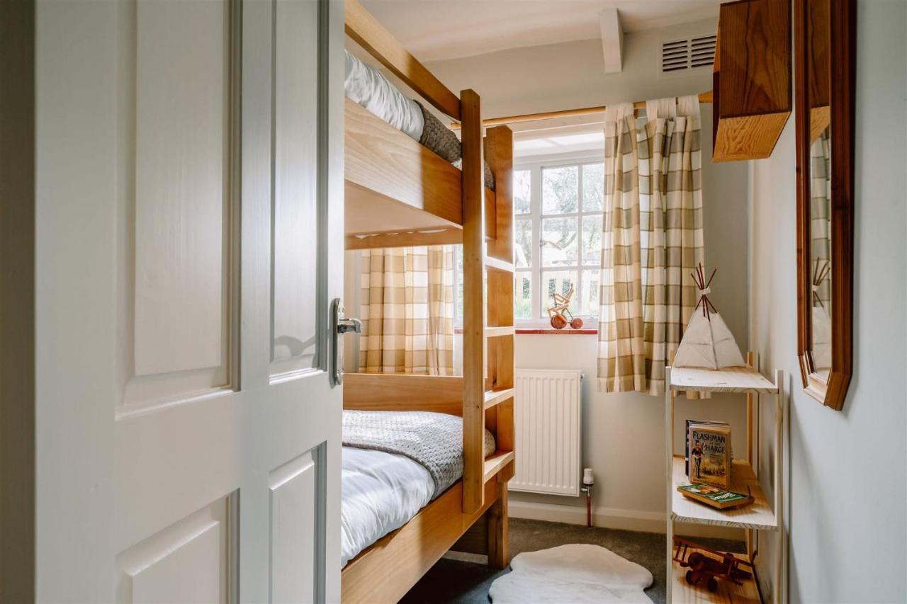 Ferienwohnung The Stables - Charming 15Th-Century Rural Bolthole Newton Abbot Exterior foto